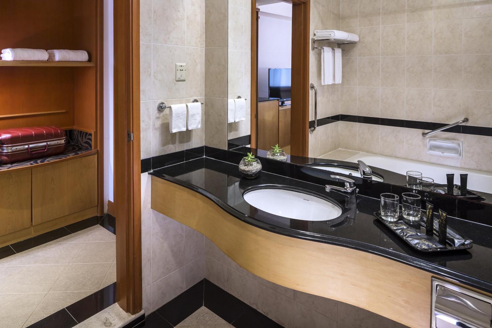 Superior King or Twin Room,1440581917:JPEG