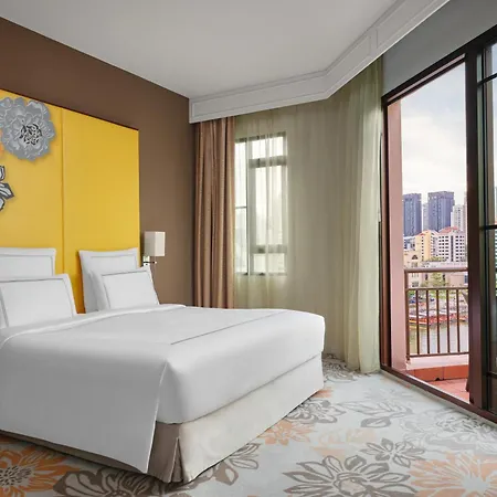 Paradox Singapore-2